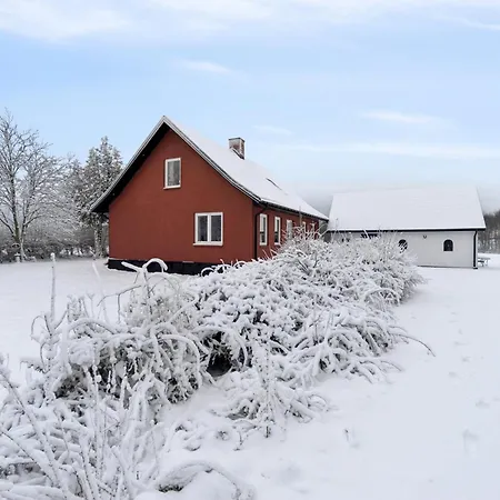 Spacious In Bornholms Nature * Ostermarie